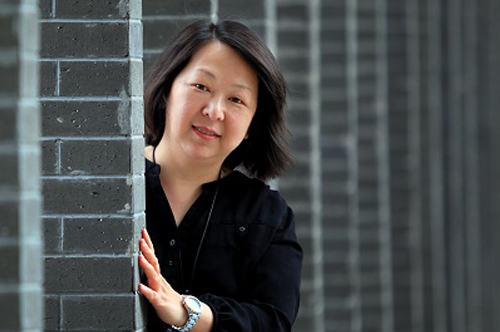 马艳红,现任清华附小英语教师.毕业于北京语言大学.